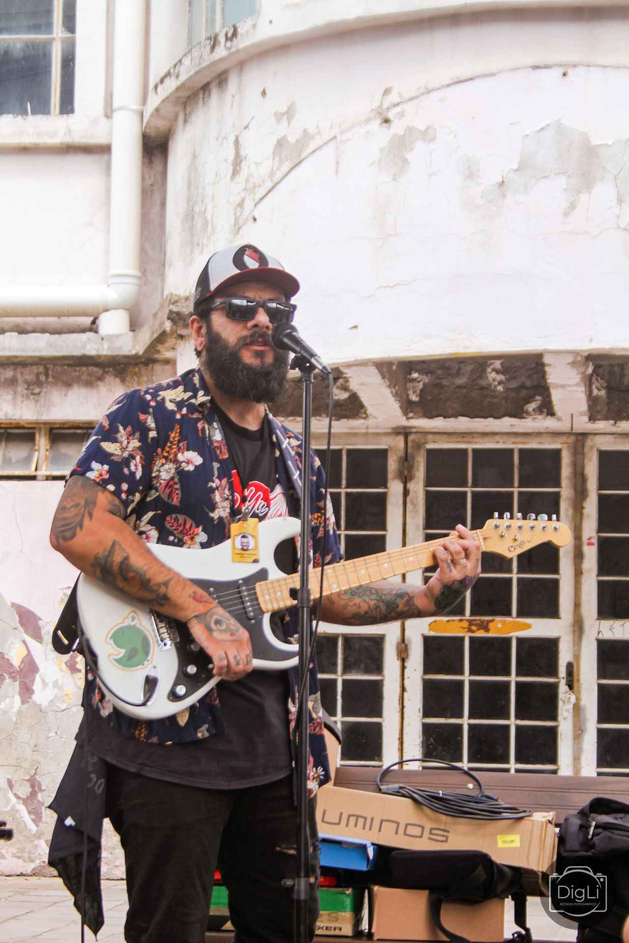 Rodrigo Fontoura apresentação da banda Digor na Feira da Economia Solidaria e Criativa de Esteio 15-03-2025 (9)