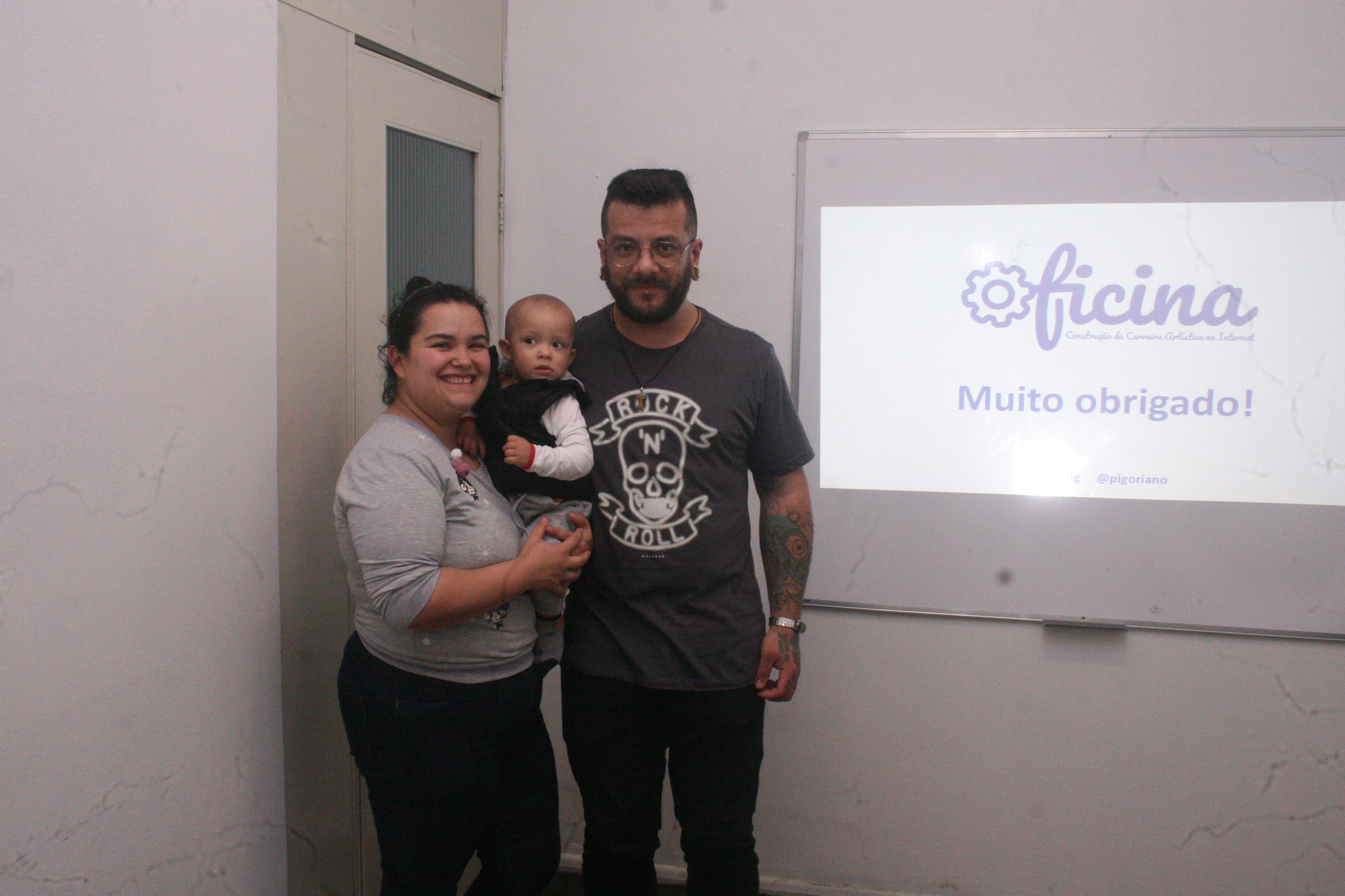 Rodrigo Fontoura dando a Oficina Carreira Artistica na Internet na Casa de Cultura Lufredina Gaya em Esteio RS (3)