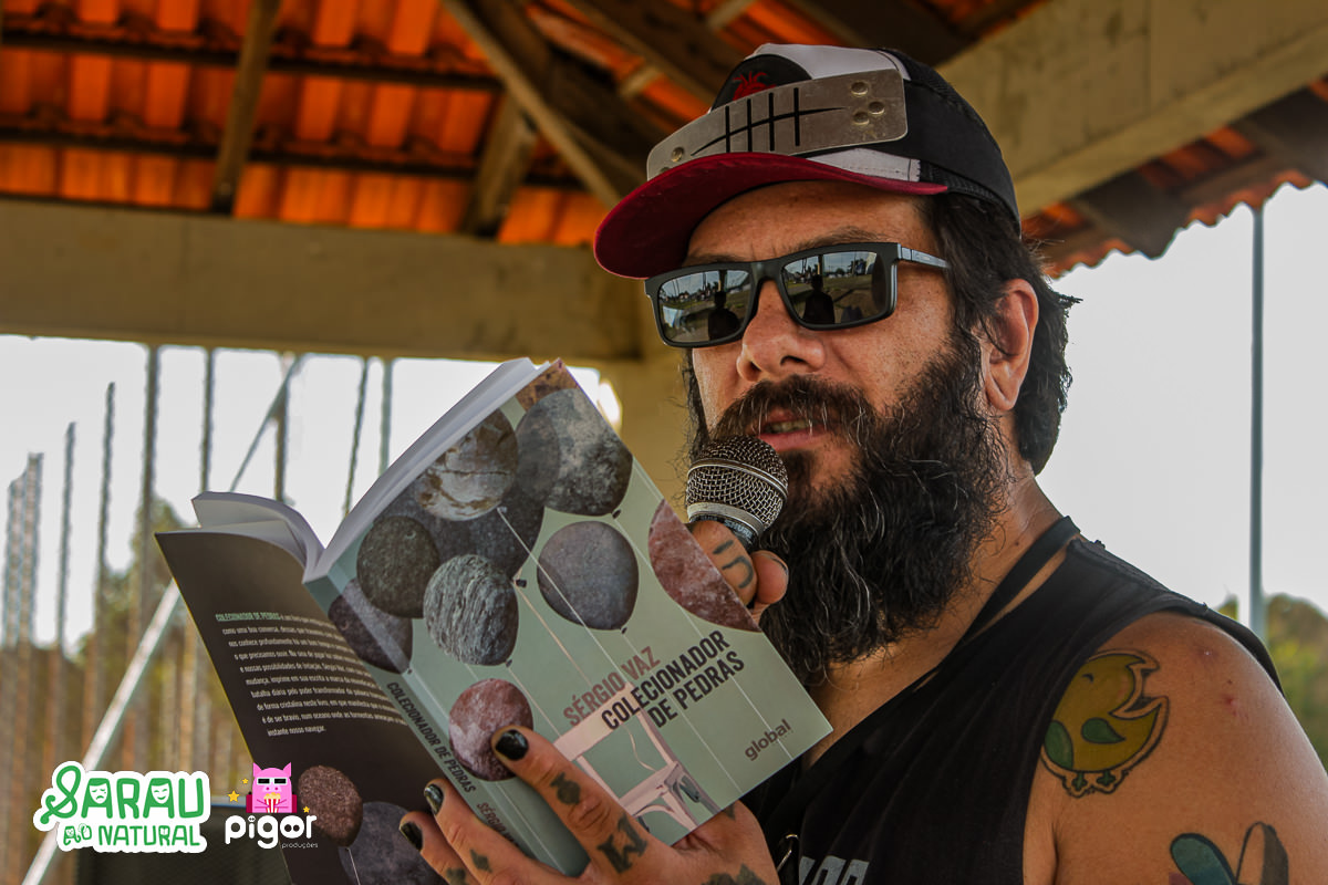 Rodrigo Fontoura no Sarau Ao Natural - Canoas Com Ares de Poesia (1)