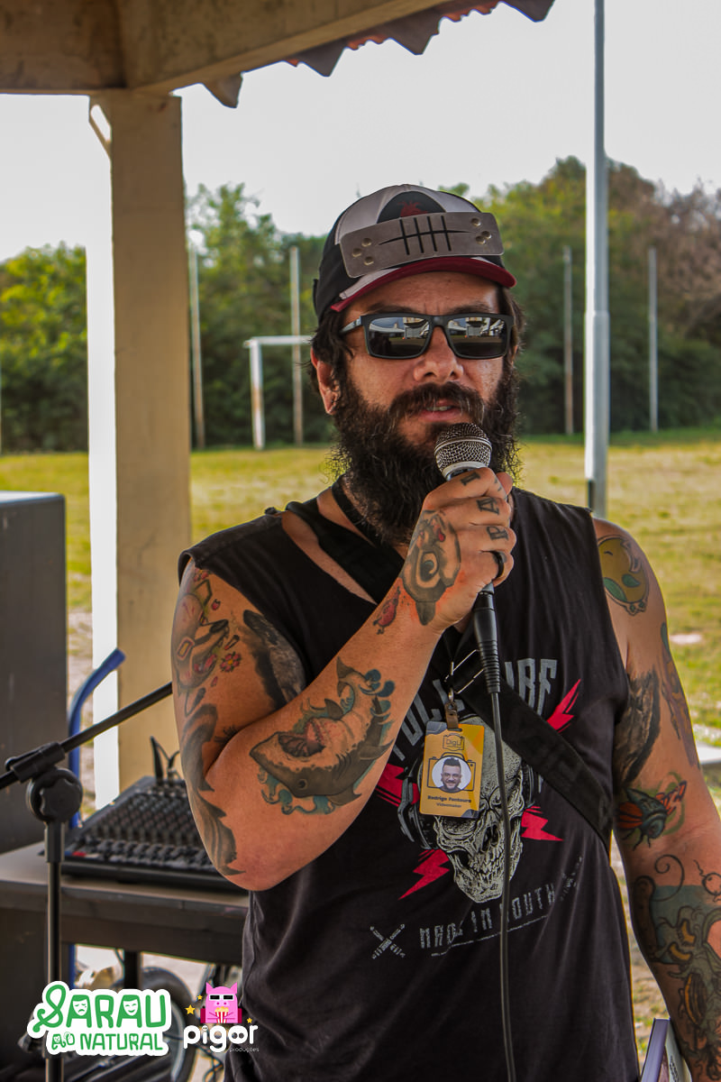 Rodrigo Fontoura no Sarau Ao Natural - Canoas Com Ares de Poesia (4)